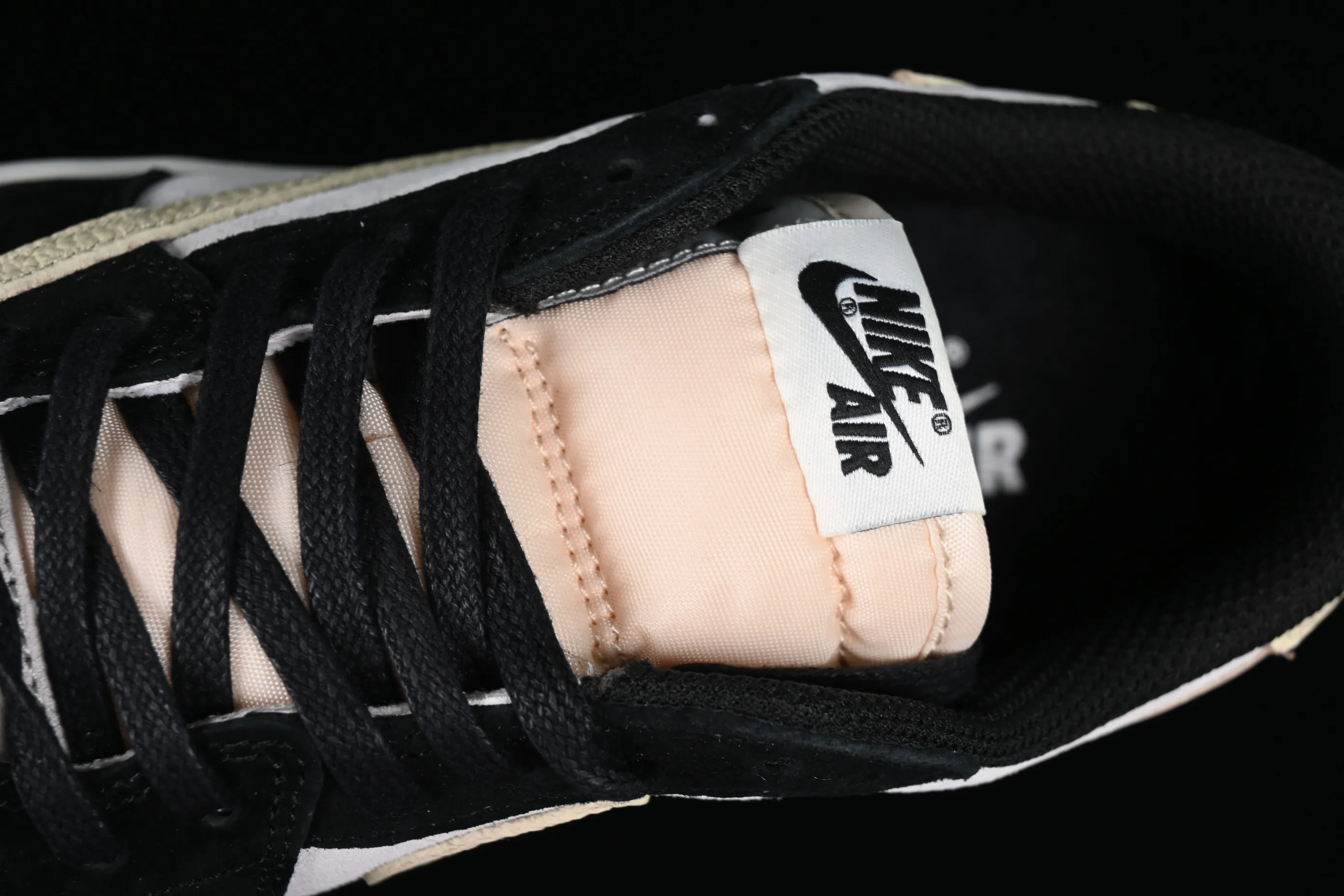 All Categories Air Jordan Jordan Series Basketball Shoes Air Jordan 1 Low Travis Scott x Air Jordan 1 Low OG AJ1 Joe 1 Reversed Overhook Joint Style Casual Sports Basketball Shoes DM7866-678